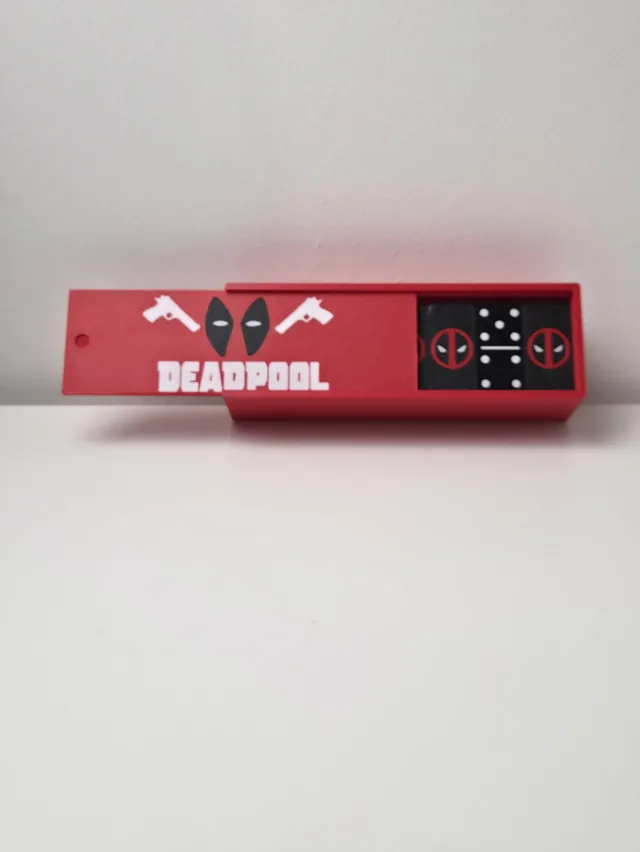 Jeu de domino « Deadpool » — photo 1 sur 2