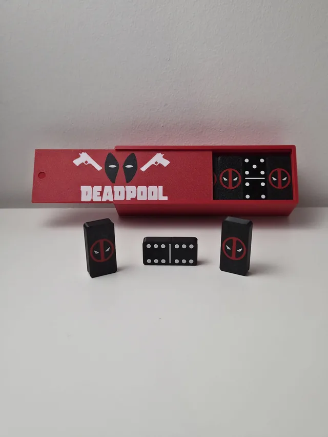 Jeu de domino « Deadpool » — photo 2 sur 2